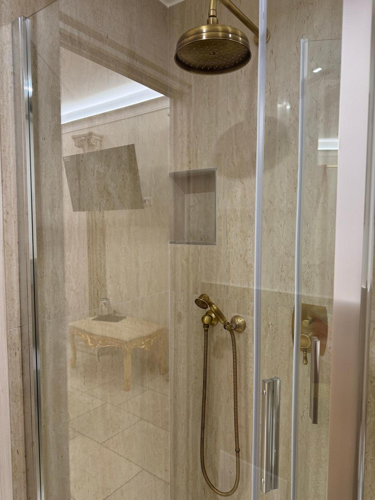 Jacuzzi Vatican Museum Rom